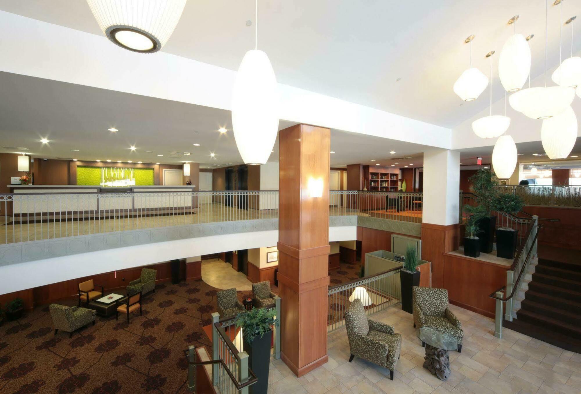 Hilton Garden Inn Pittsburgh University Place Интерьер фото