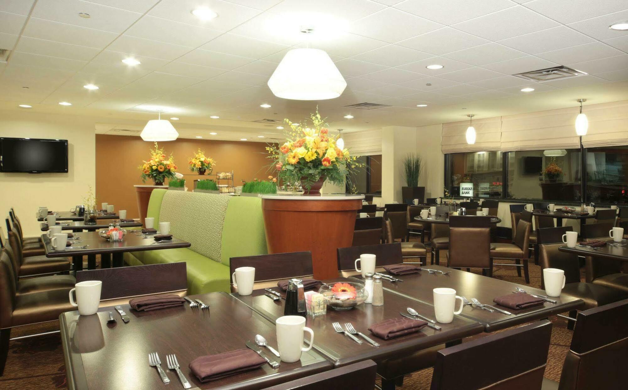 Hilton Garden Inn Pittsburgh University Place Ресторан фото