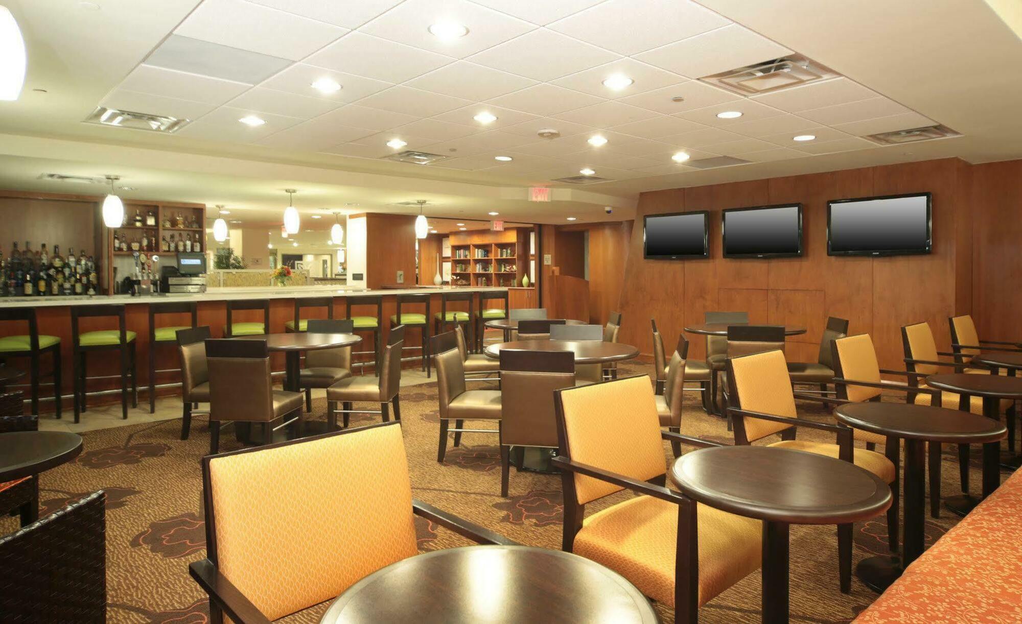 Hilton Garden Inn Pittsburgh University Place Ресторан фото